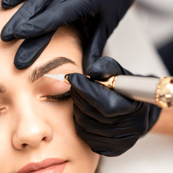 Tattoo Eyebrows Versus Microblading: Which is Right For You?