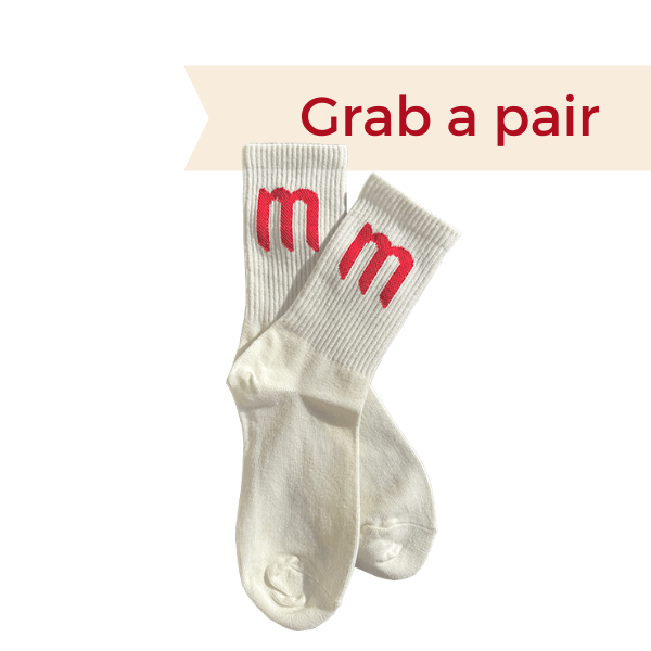 Magnum Soft Ivory/Red Crew Socks (Sizes 3-12)